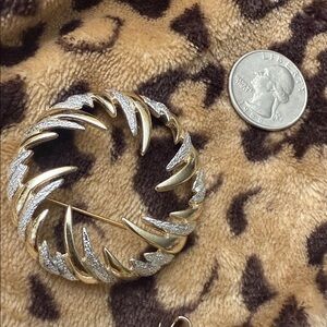 Vintage Signed Sarah Coventry Fire and Ice Brooch